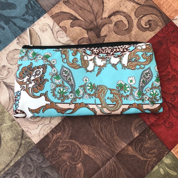 NWT-Modella Floral Multi Purpose Makeup Bag - Picture 3 of 4